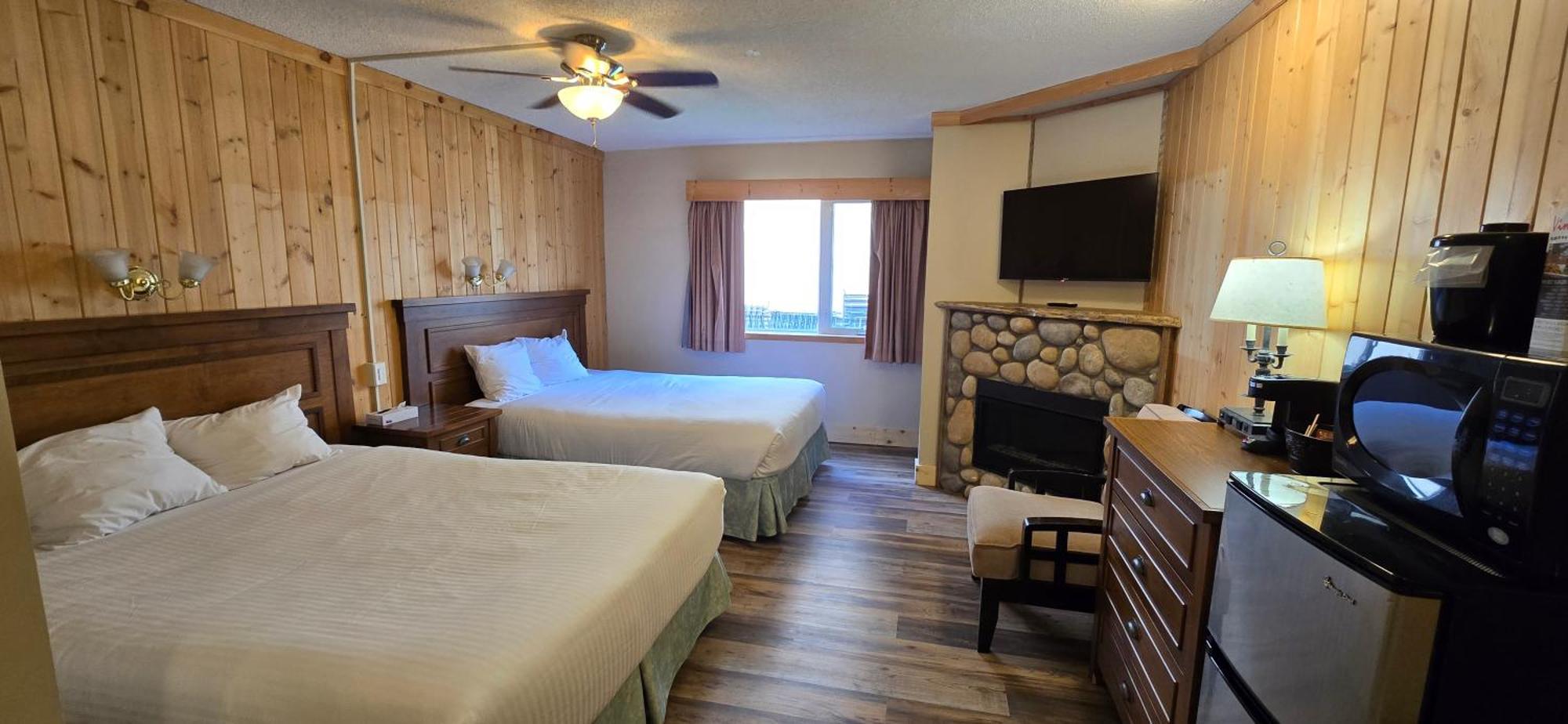 Hotel Aspen Village Waterton Park